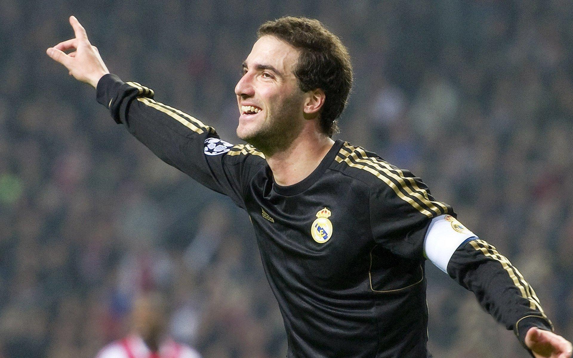 东契奇24+12里夫斯爆发31+7 湖人主场力克鹈鹕送对手四连败